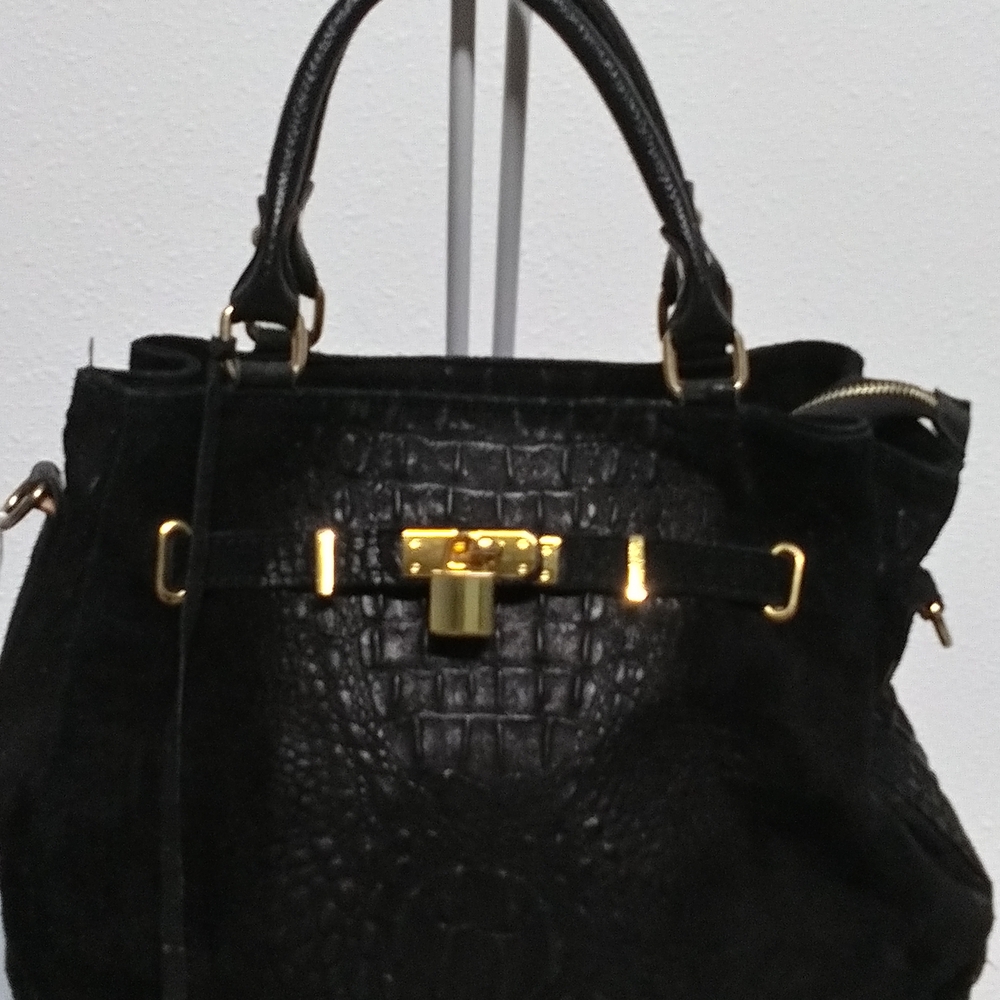 Elegant Black Satchel with Gold Hardware